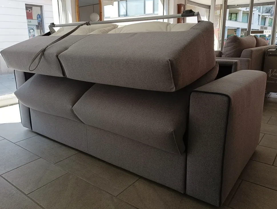 Divano Brian in Tessuto sfoderabile di Family bedding scontato 12%