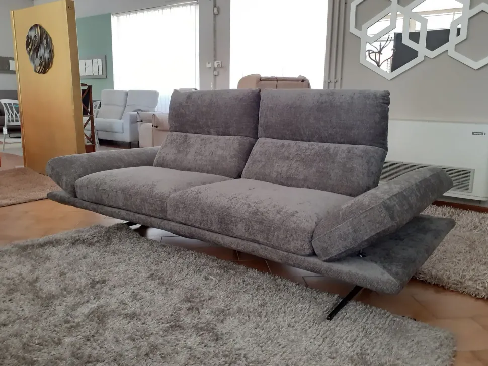 Divano Chamonix tessuto in poliuretano Nicoletti home in Offerta Outlet