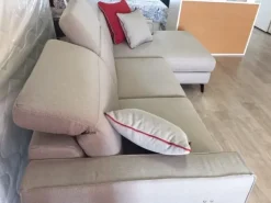 Divano Christopher in Tessuto sfoderabile  di Le comfort scontato 54%