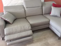 Divano Christopher in Tessuto sfoderabile  di Le comfort scontato 54%