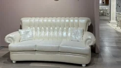 Divano classico ecopelle Lisa di Artigianale con sconto del - 71%