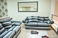 Divano classico tessuto Vienna  di Collezione esclusiva con sconto del - 54%