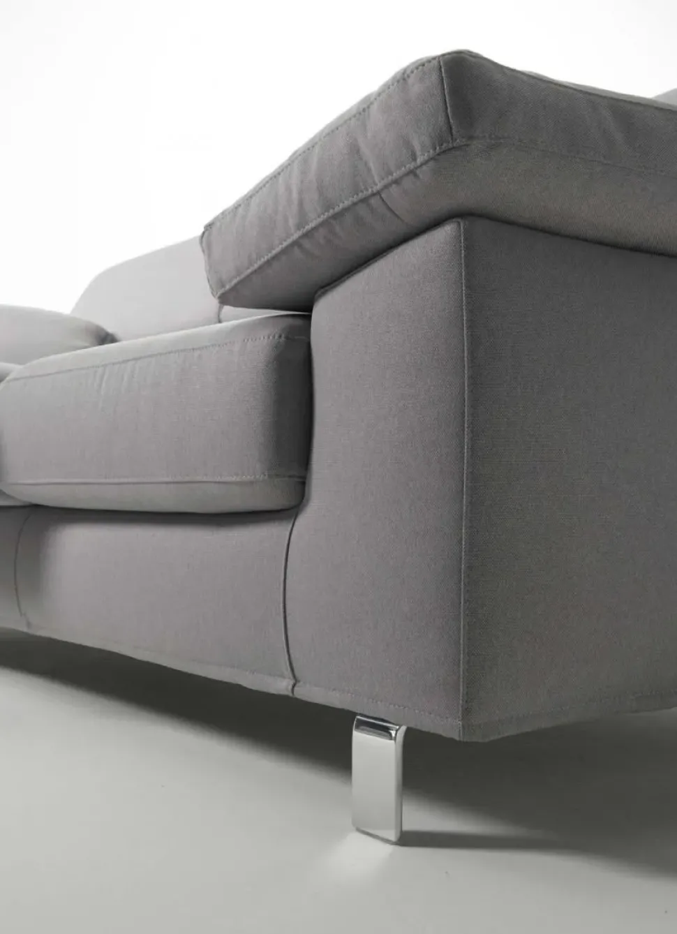 Divano con penisola Argo Salvetti a prezzo scontato