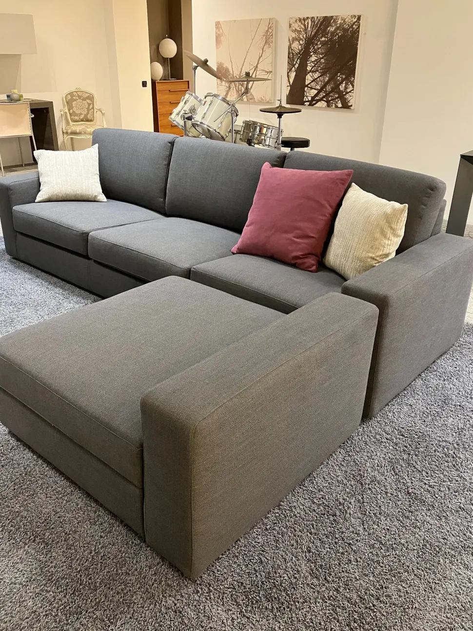 Divano con penisola artigianale. Comodo, sconto 38%. Prezzi outlet!