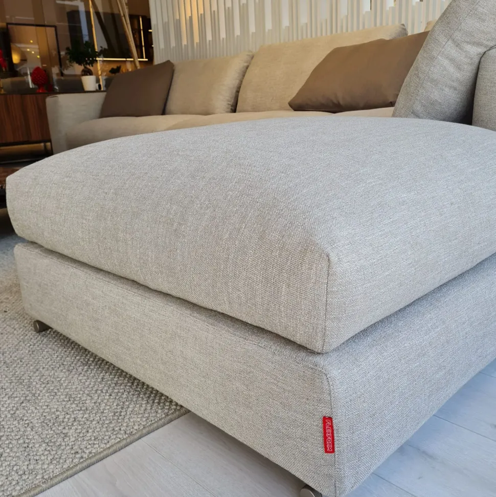 Divano con penisola Asolo Flexform OFFERTA OUTLET