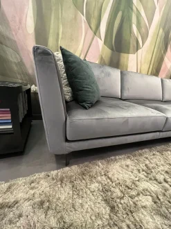 Divano con penisola Gregory Doimo salotti a PREZZO OUTLET scontato del 50%