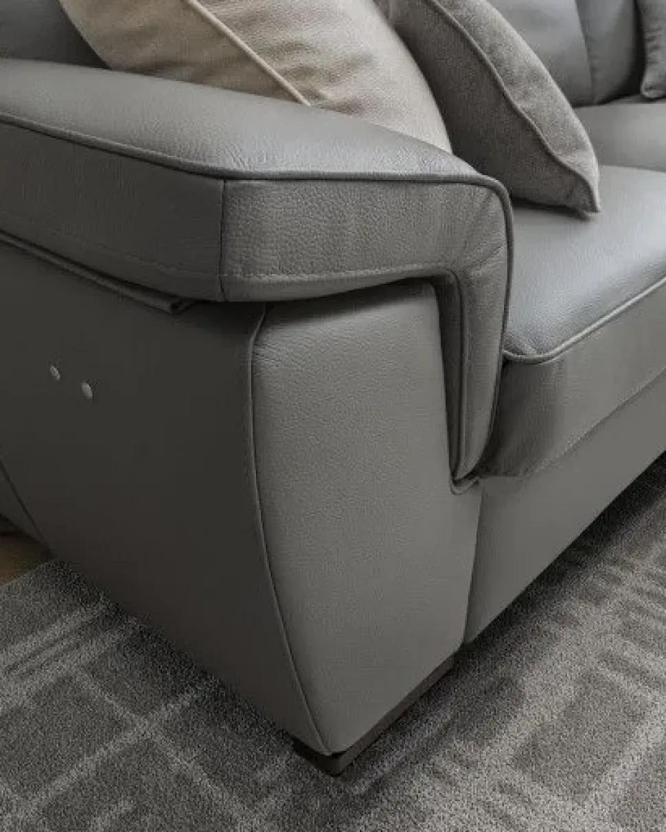 Divano con penisola Hollis Le comfort: SCONTO ESCLUSIVO