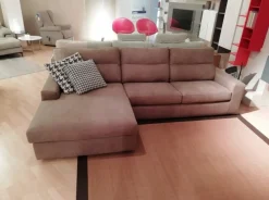 Divano con penisola Kommodo Rigosalotti a prezzi outlet