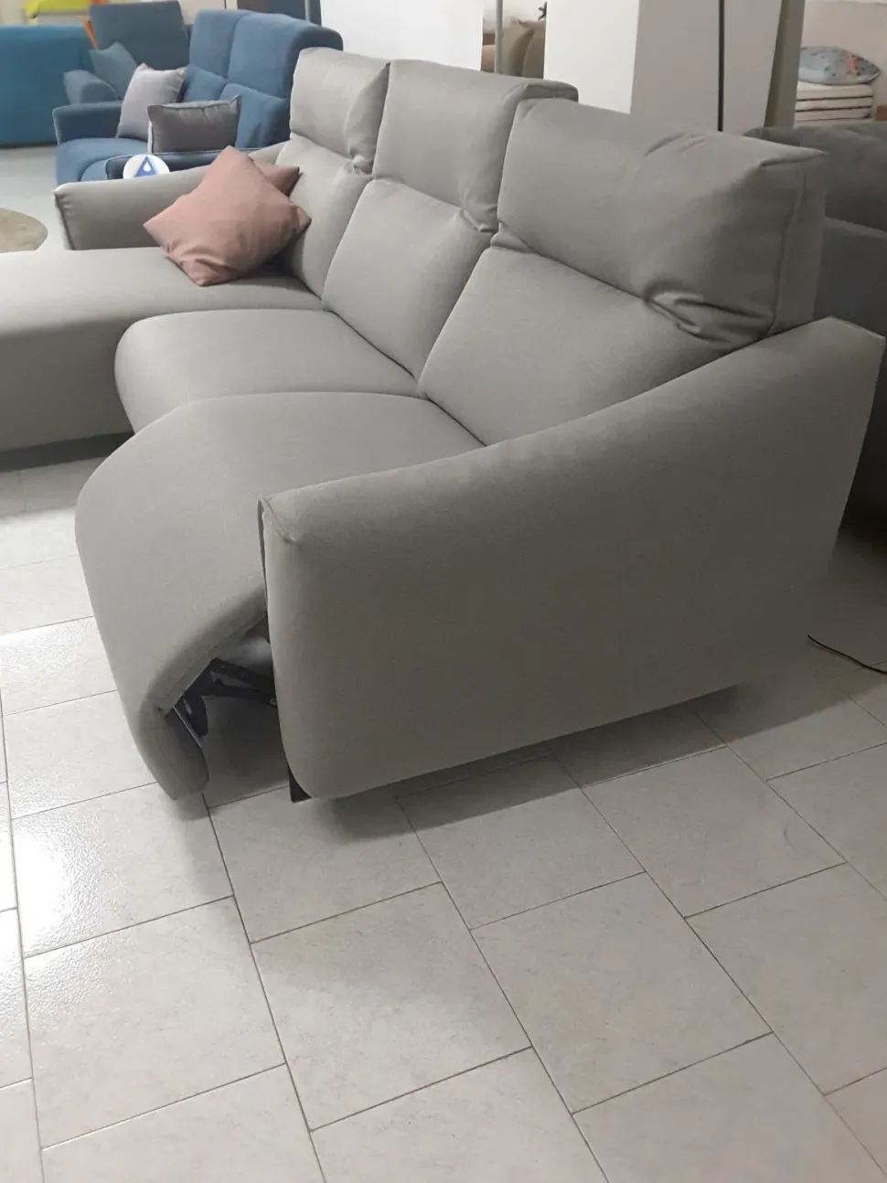 Divano Con penisola Madrid Rosini in Offerta Outlet a 3380€