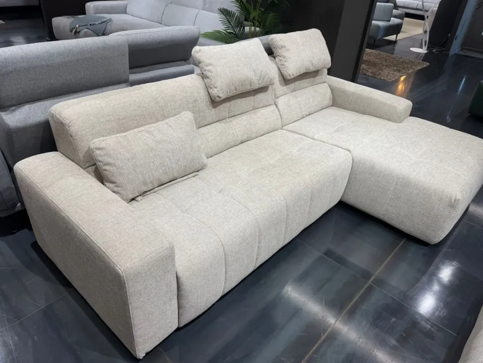 Divano Con penisola Mattia di Le comfort a prezzo scontato