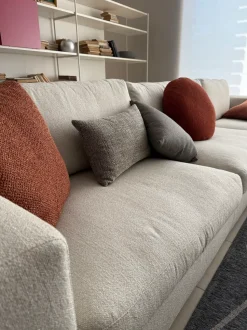 Divano Con penisola modello Urban 2 di Ditre italia con forte sconto