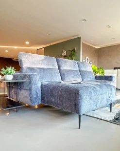 Divano Con penisola modello Divano gillan di Le comfort a prezzi outlet