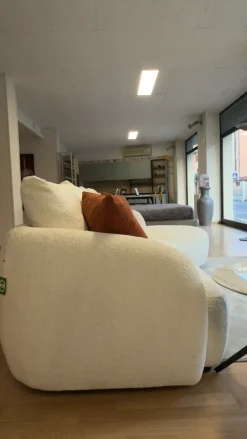 Divano Con penisola modello Togo di Le comfort a prezzi convenienti