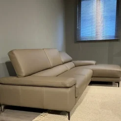 Divano Con penisola Paris Doimo salotti a 2740 Euro