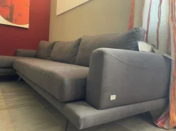 Divano Con penisola Philip 77 Doimo salotti a 1700 Euro