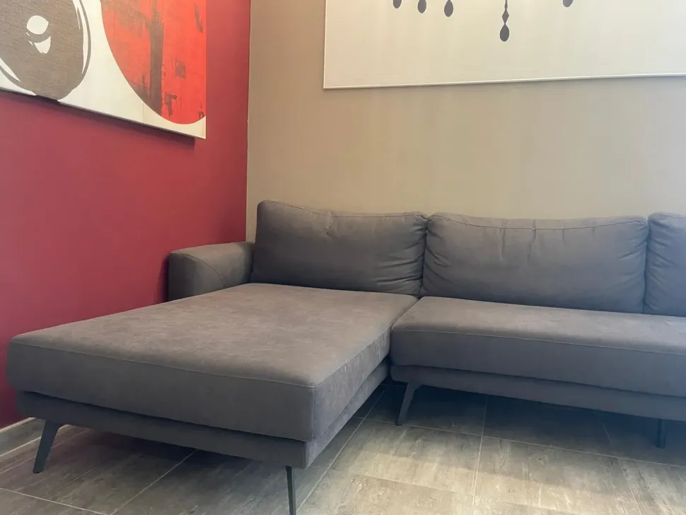 Divano Con penisola Philip 77 Doimo salotti a 1700 Euro