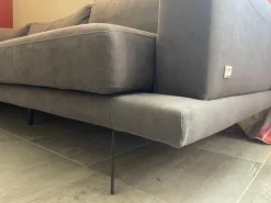 Divano Con penisola Philip 77 Doimo salotti a 1700 Euro