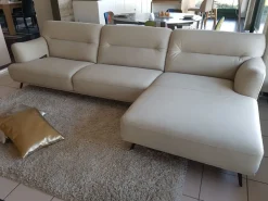 Divano con penisola Sly Doimo salotti OFFERTA OUTLET