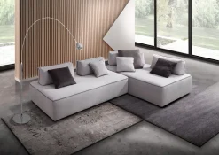 Divano con penisola tessuto in misto piuma Biel a prezzo scontato