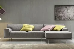 Divano con penisola tessuto in poliuretano  Felis a prezzo Outlet