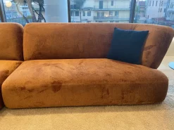 Divano Con penisola tessuto modello Londy di Lago