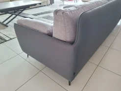 Divano con penisola tessuto in misto piuma  Ditre italia a prezzo Outlet