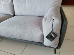 Divano con penisola tessuto in misto piuma Ditre italia a prezzo Outlet