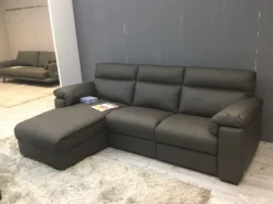 Divano con penisola William Doimo salotti a prezzi outlet