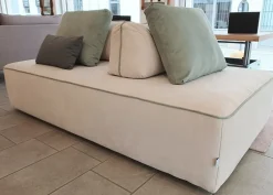 Divano da 2 posti modello Silvan di Biel scontato