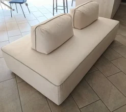 Divano da 2 posti modello Silvan di Biel scontato