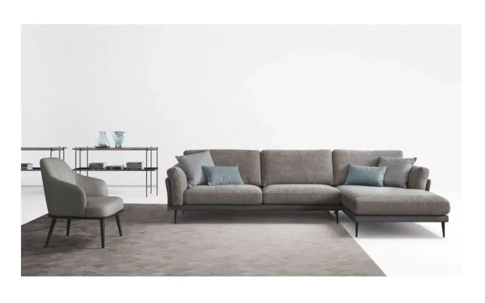 Divano da 4 posti modello Nicole di Le comfort scontato