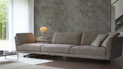 Divano da 5 posti modello Gregory di Doimo salotti scontato