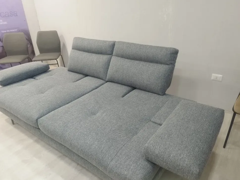 Divano da 3 posti modello Divano toby wing calia spedibile di Calia scontato