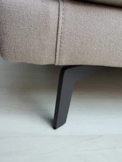 Divano da 2 posti modello Elton di Doimo salotti scontato