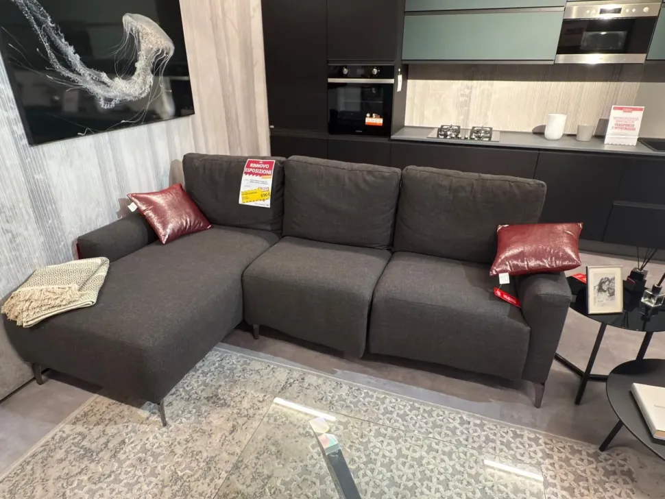 Divano da 3 posti modello Barbara di Collezione esclusiva scontato