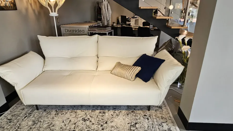 Divano da 4 posti modello Ego di Divanidea scontato