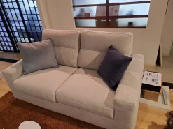 Divano da 2 posti modello Divano a 2 posti kommodo di Rigosalotti scontato