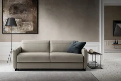 Divano da 3 posti modello Maya di Nicoline scontato