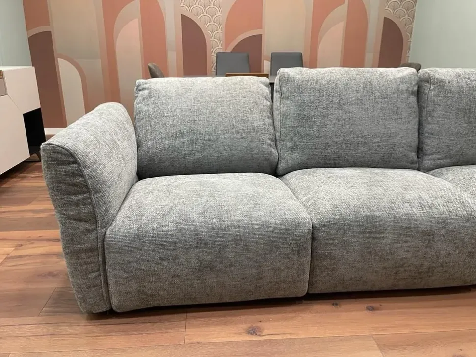 Divano da 4 posti modello Carrera di Franco ferri scontato