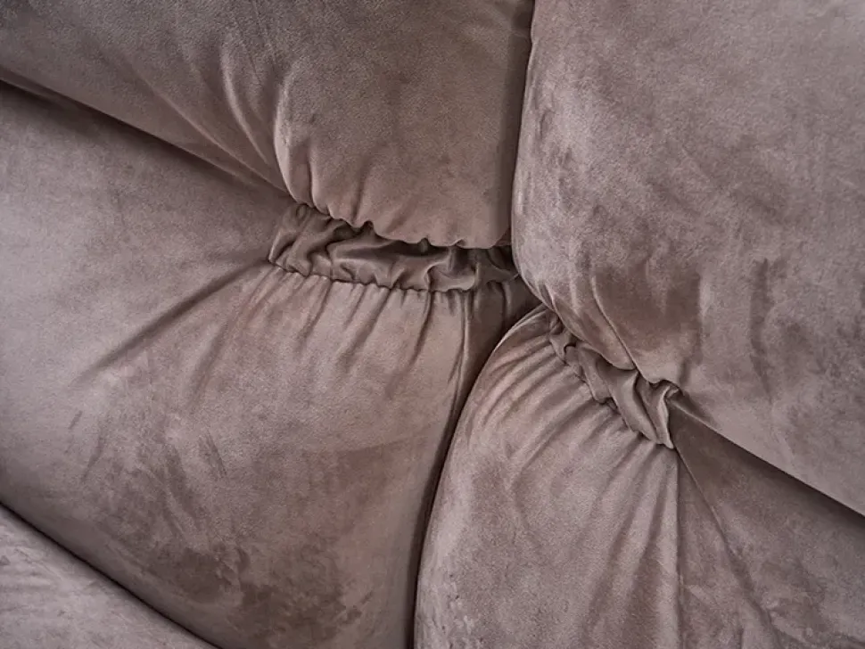 Divano Dea di Max divani in stile design in Offerta Outlet