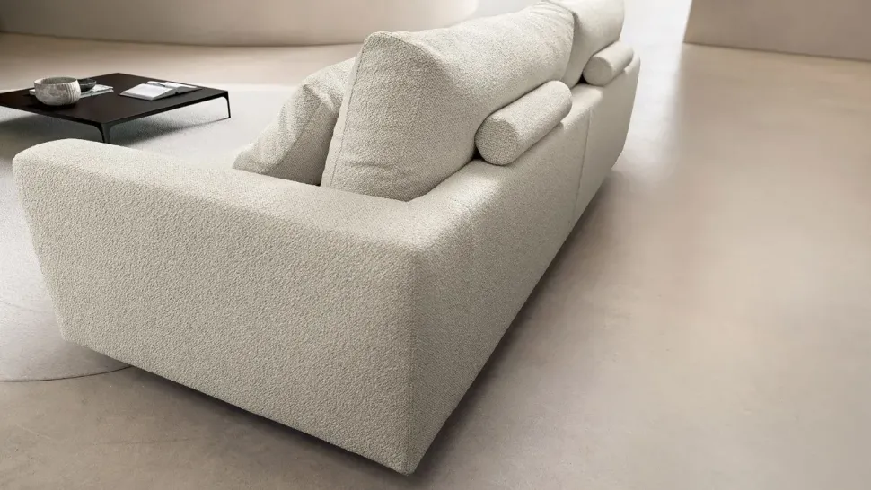 Divano design tessuto Norman di Doimo salotti con sconto del - 40%