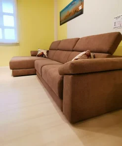 Divano Dexter in Tessuto Felis a prezzo scontato