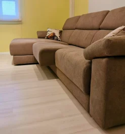 Divano Dexter in Tessuto Felis a prezzo scontato