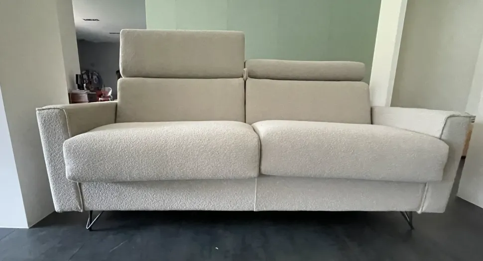 Divano Divano con poggiatesta reclinabile di Zr in stile design in Offerta Outlet