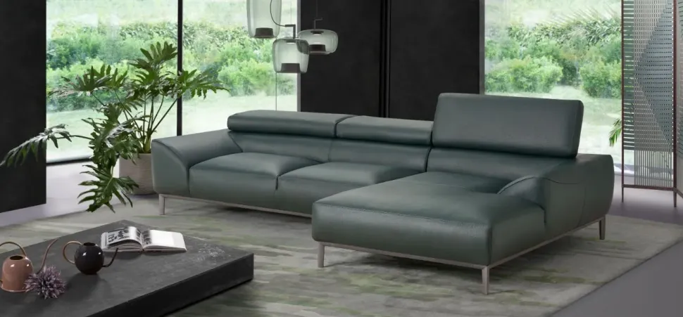 Divano Divano mod.carol rivestito in pelle con chaise-longue Excò in OFFERTA - 47%