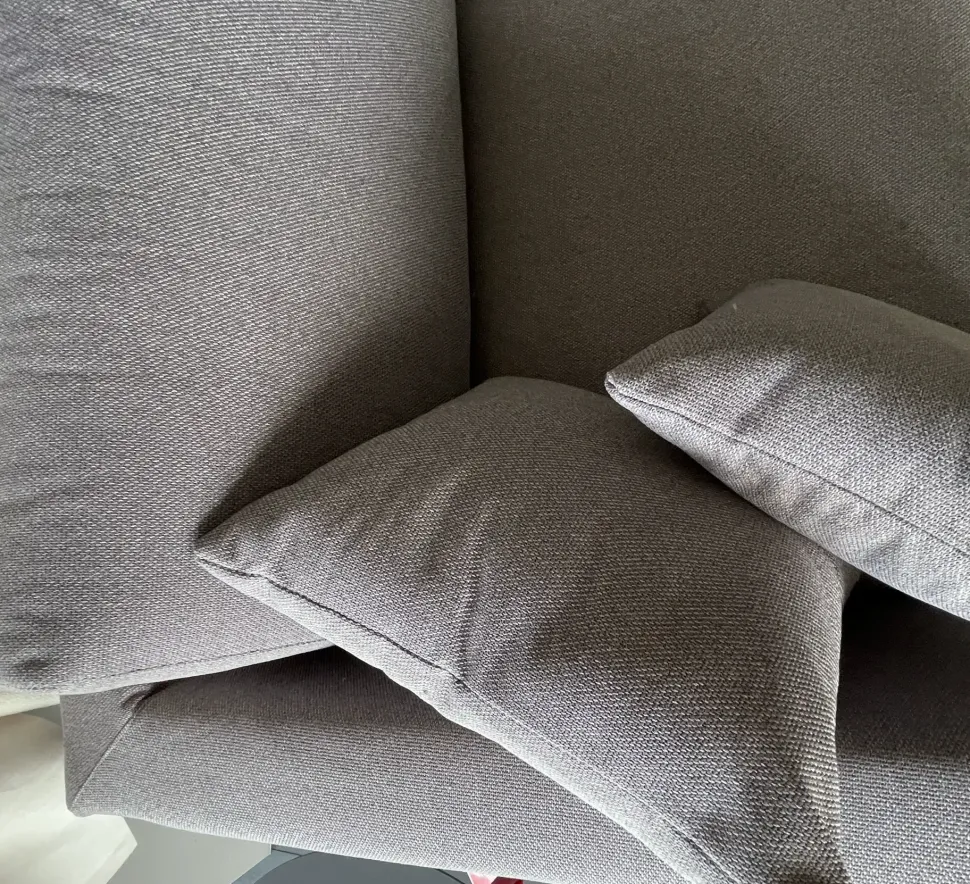 Divano Divano penisola piede bassa Zr: con uno SCONTO ESCLUSIVO del 30%