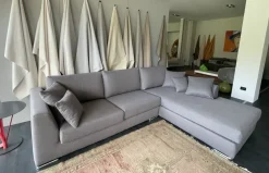 Divano Divano penisola piede bassa Zr: con uno SCONTO ESCLUSIVO del 30%