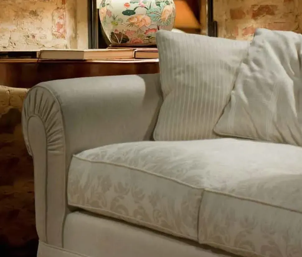 Divano Divano portovecchio vari rivestimenti piuma Md work a PREZZO OUTLET scontato del 52%