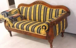 Divano Divano sanvito di Artigianale in stile classico a prezzo Outlet