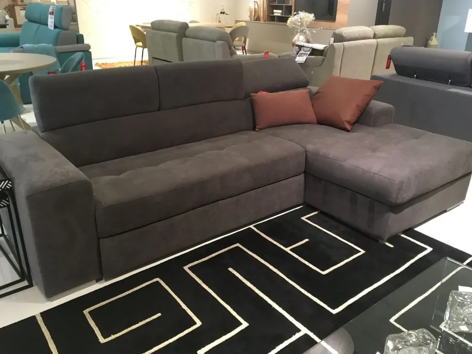 Divano Douglas in Tessuto sfoderabile di Collezione esclusiva scontato 52%